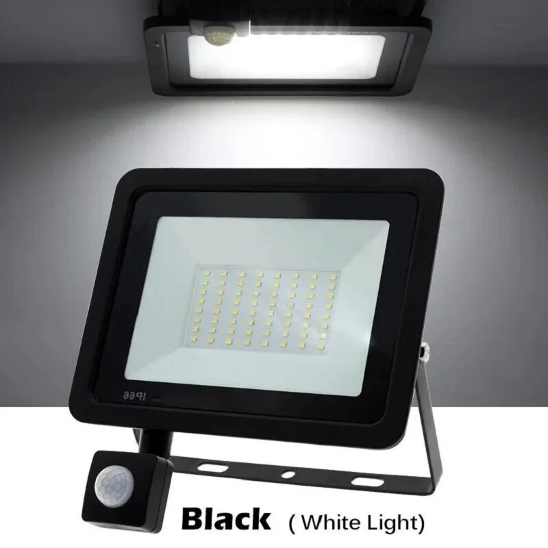 Zumtobel Outdoor Lighting - Reflectores LED con Sensor de movimiento